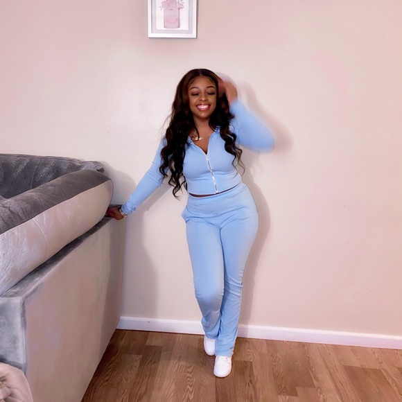 Two Piece flared pants set - Picture 2 of 3